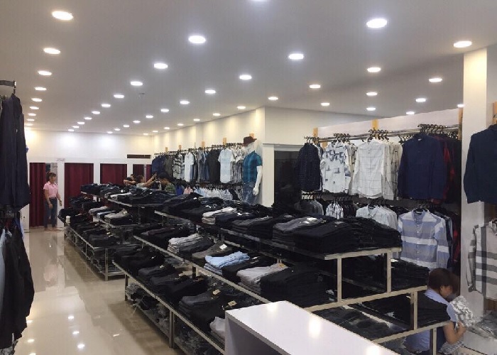 5 shop quần áo nam ở Phan Rang lên phong cách ấn tượng 2 Đa dạng style quần áo