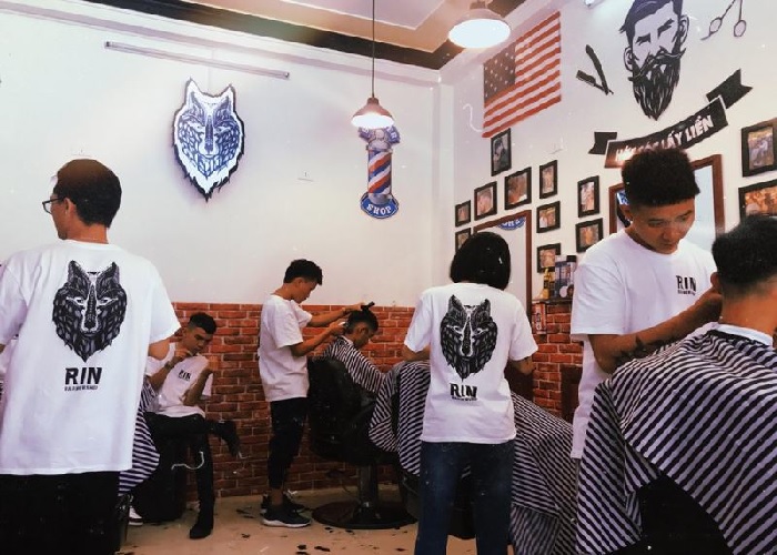 5 tiệm tóc nam ở Phan Rang cho vẻ ngoài cuốn hút 2 Địa điểm thu hút các đấng mày râu